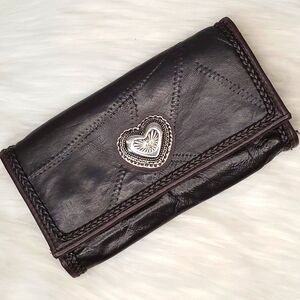NWOT Dakota Leather Company - Ladies Chocolate Brown Leather Silver Heart Wallet